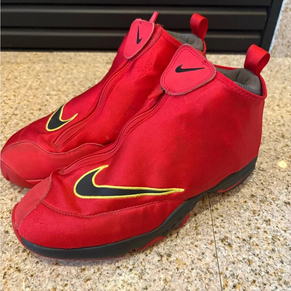 Men’s 11 Nike air zoom flight 98 Miami heat edition shoe. - Picture 4 of 11